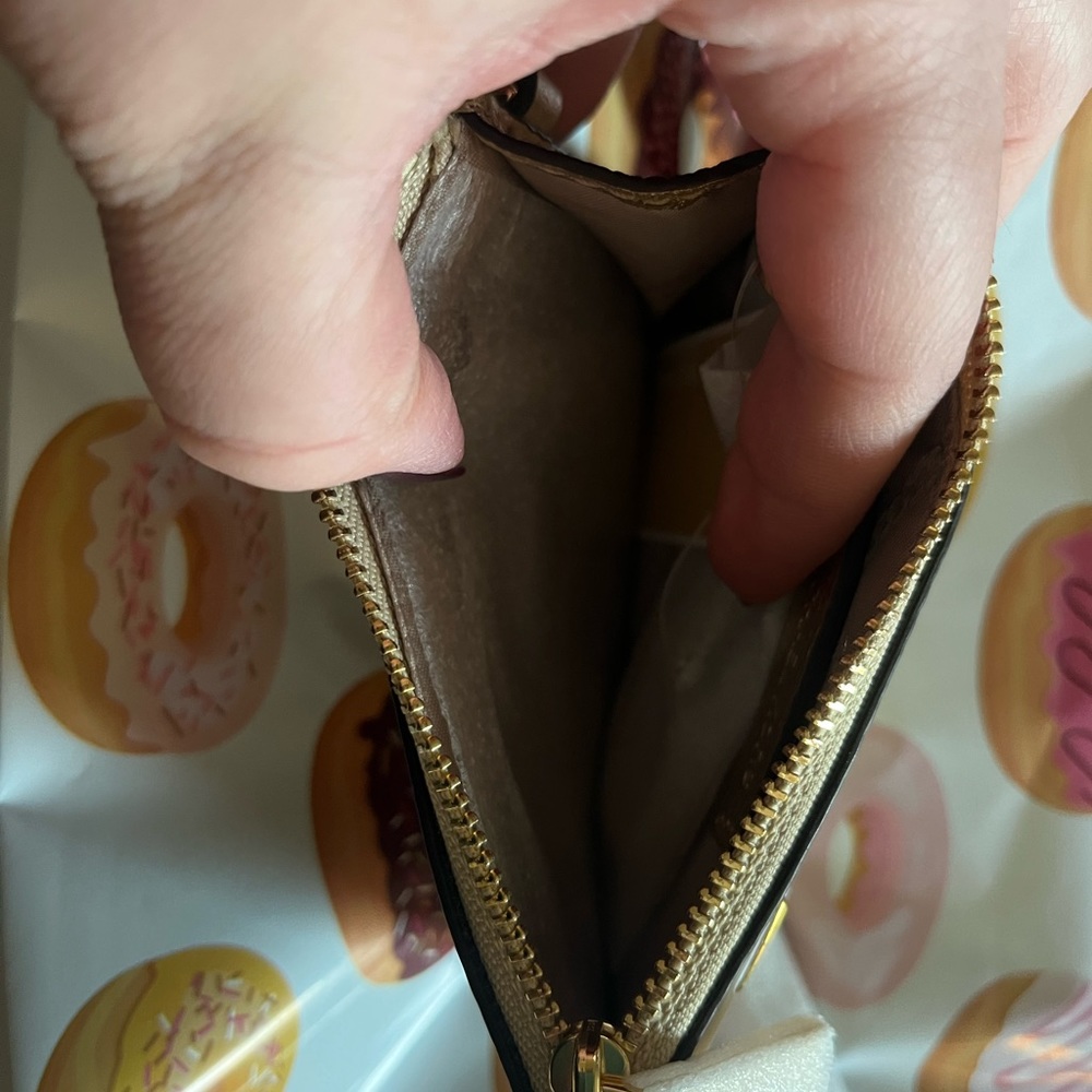 Michael Kors NWT Metallic Pebble Leather Pale Gold Coin Purse - Picture 9 of 9